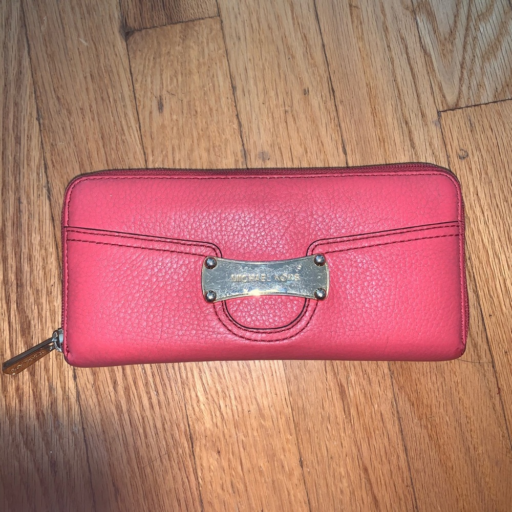 pink michael kors wallet